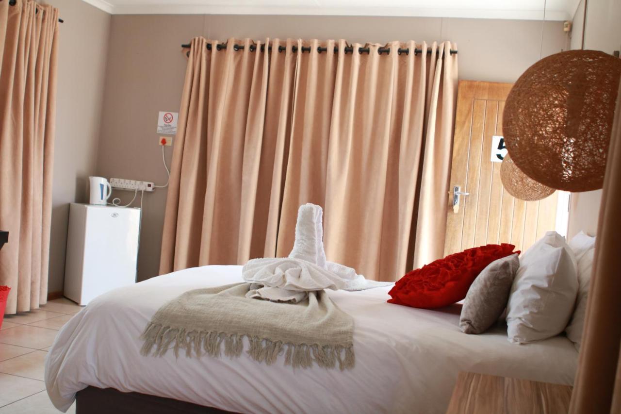 קיטמנשופ Maritz Country Lodge מראה חיצוני תמונה